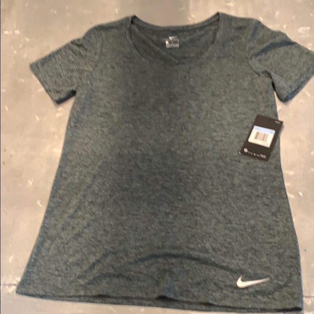 Nike Womens short sleeve T-shirt medium